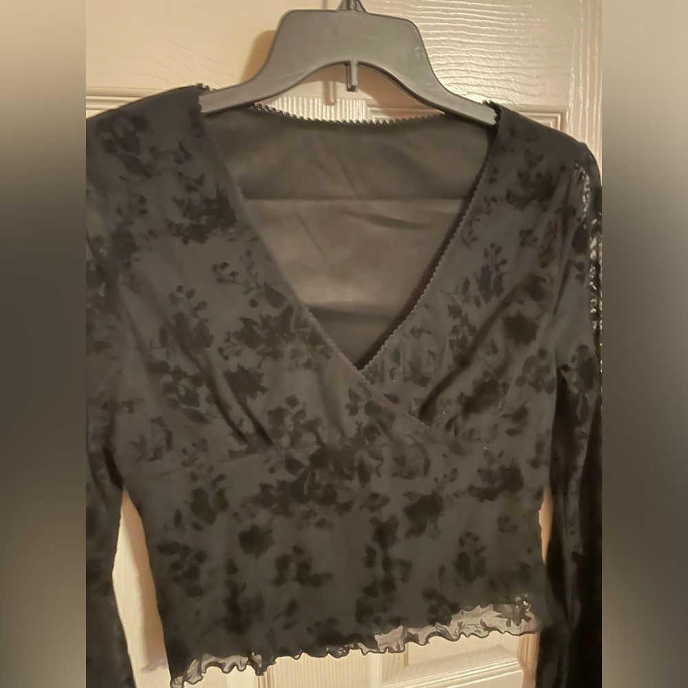 Long sleeve floral Cropped top